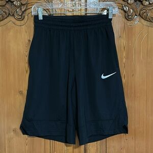 Nike Men’s DRI-Fit IconnBasketball Shirts. Small